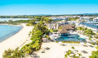 Radisson Blu Azuri Resort