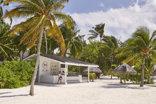 LUX* South Ari Atoll