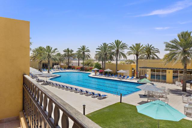 Al Hamra Village Golf