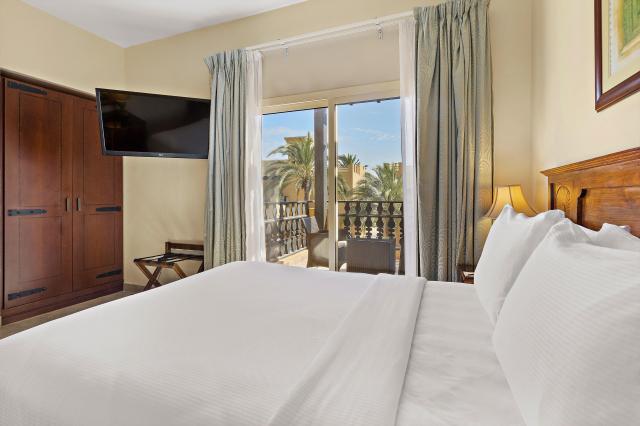 Al Hamra Village Golf