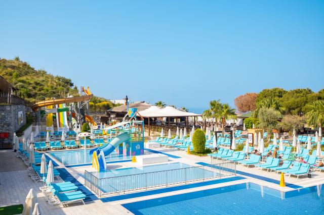 Ramada Resort By Wyndham Kusadasi 