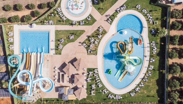 Senseana Sea Side Resort & Spa