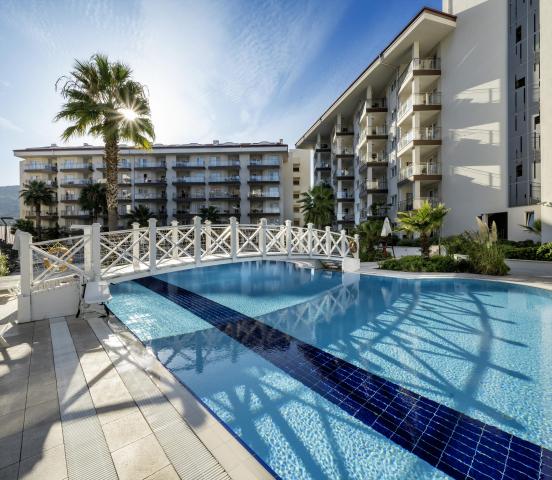 Ramada Hotel & Suites Kusadasi