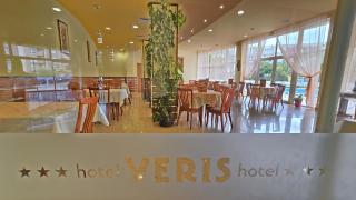 Veris