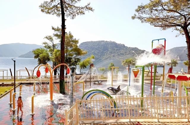 Orka Lotus Beach