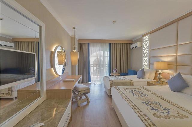 Quattro Beach Resort & Spa 