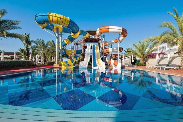Quattro Beach Resort & Spa 