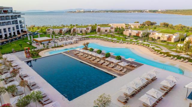 Anda Barut Collection