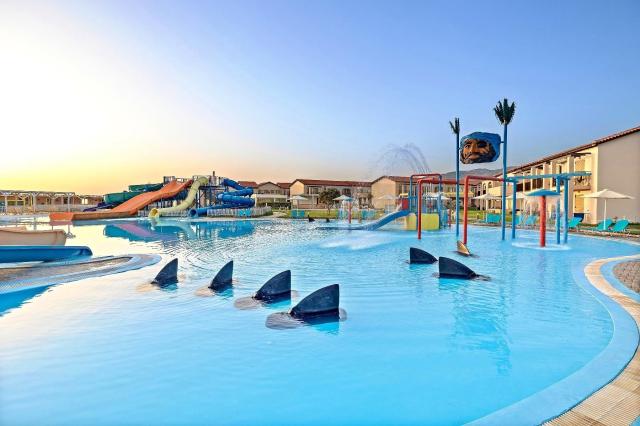 White Olive Marine Aquapark