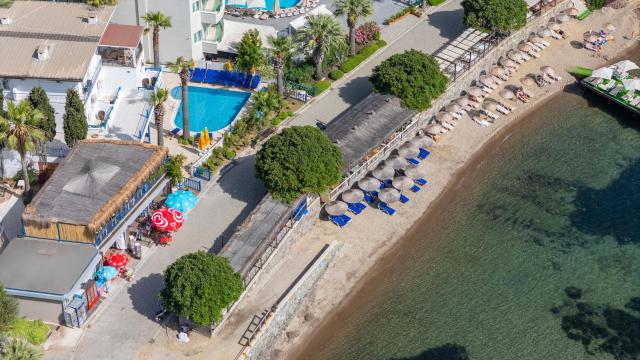 MaxSea Beach