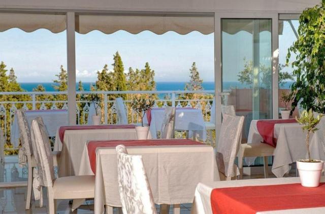 Gerakas Belvedere Luxury Suites