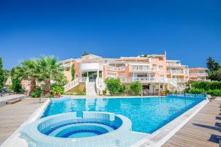 Gerakas Belvedere Luxury Suites