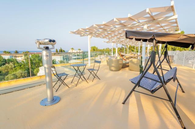 Nasos Hotel & Resort