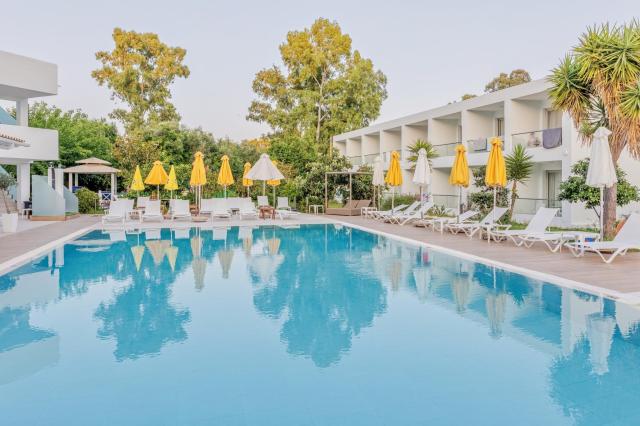 Nasos Hotel & Resort