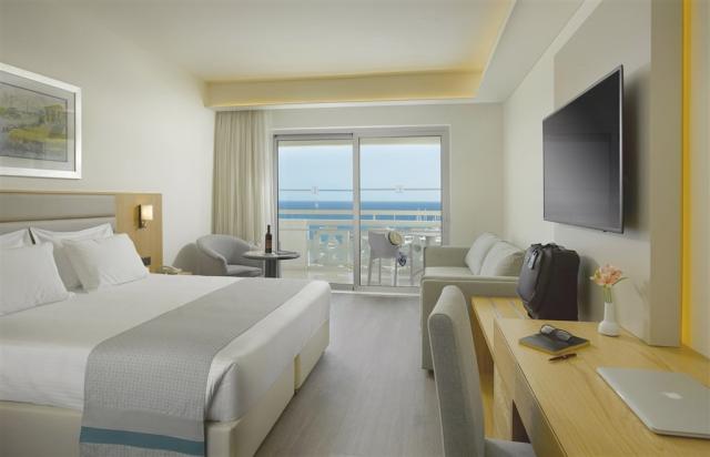 dovolenka-Cyprus-Juzny-Cyprus-Limassol-hotel-St.-Raphael-Resort