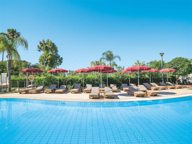 dovolenka-Cyprus-Juzny-Cyprus-Limassol-hotel-St.-Raphael-Resort