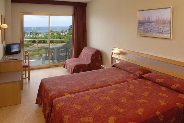 dovolenka-Spanielsko-Costa-del-Maresme-Santa-Susanna-hotel-Merc