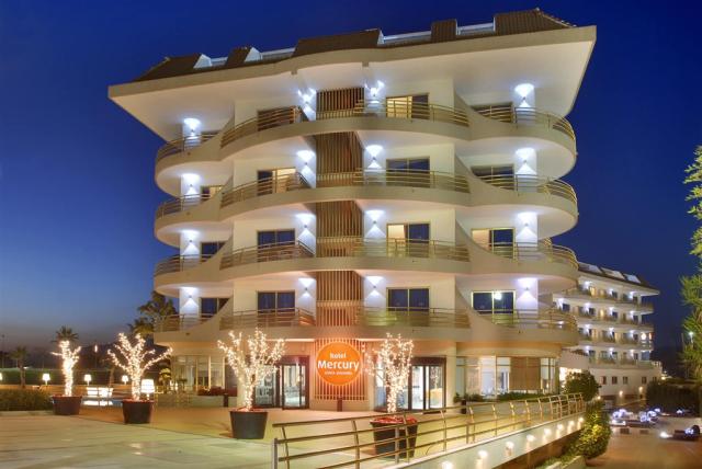 dovolenka-Spanielsko-Costa-del-Maresme-Santa-Susanna-hotel-Merc
