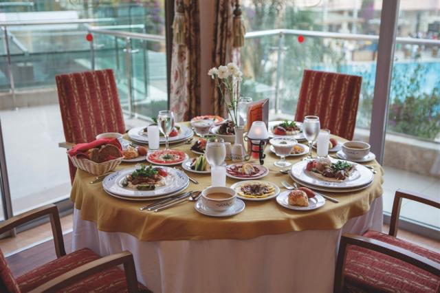 dovolenka-Turecko-Alanya-hotelovy-komplex-Alaiye-Resort-restaur