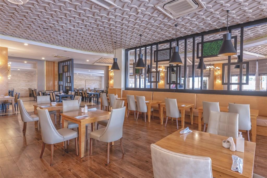 dovolenka-Turecko-Side-hotelovy-komplex-Port-River-Hotel-&-Spa-