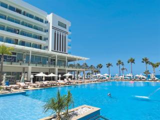 Constantinos The Great Beach