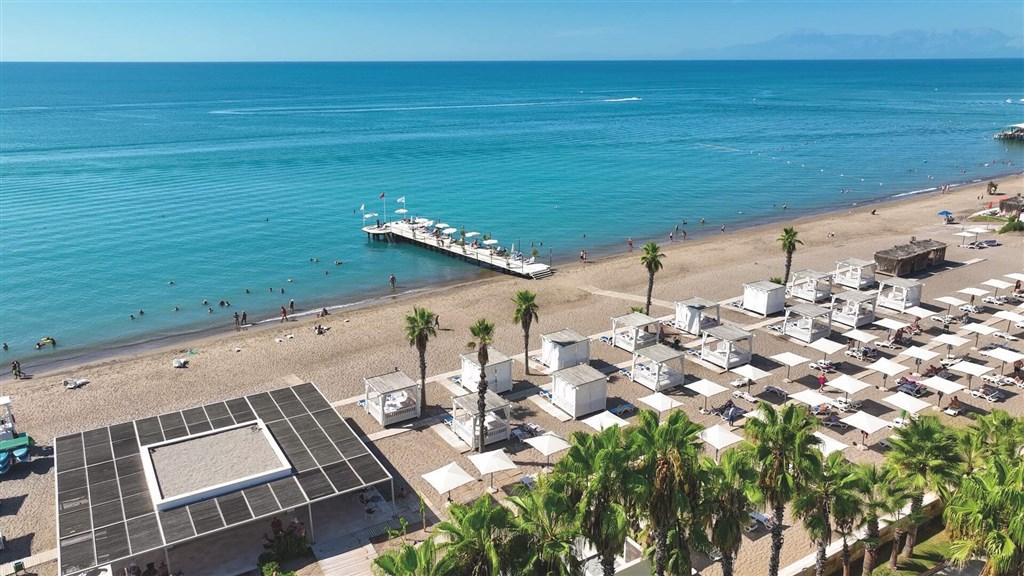 dovolenka-Turecko-Belek-hotelovy-komplex-Adora-Resort-plaz-2.jp