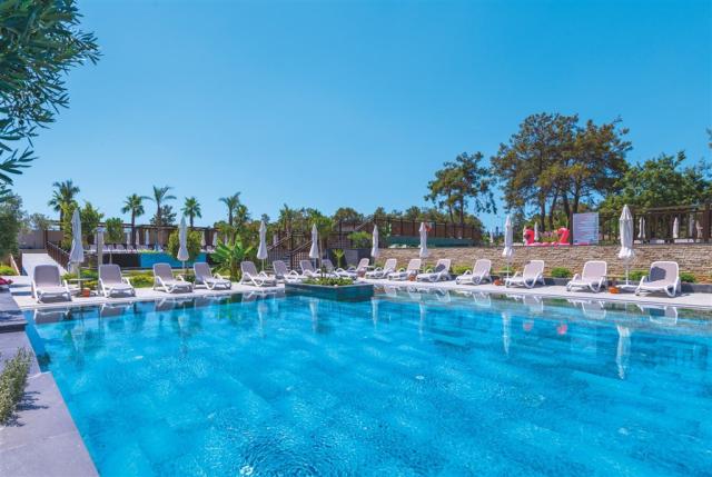 dovolenka-Turecko-Alanya-hotelovy-komplex-Sorgun-Akadia-Luxury-