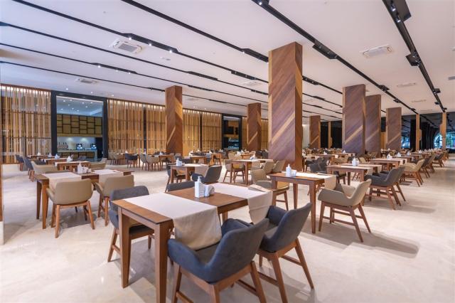 dovolenka-Turecko-Alanya-hotelovy-komplex-Sorgun-Akadia-Luxury-