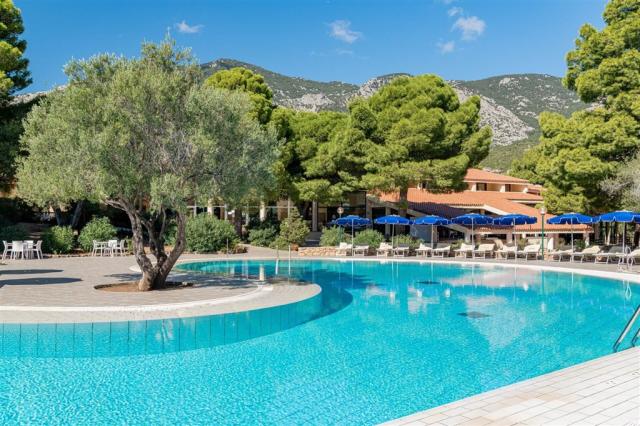 dovolenka-Taliansko-Sardinia-Cala-Gonone-hotel-Club-Esse-Palmas