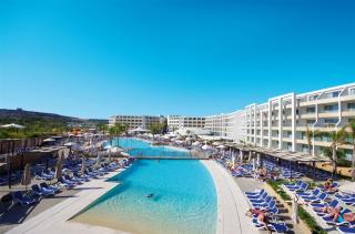 Seabank Resort & Spa 
