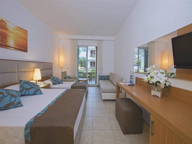 dovolenka-Turecko-Alanya-hotelovy-komplex-Club-Kastalia-Holiday