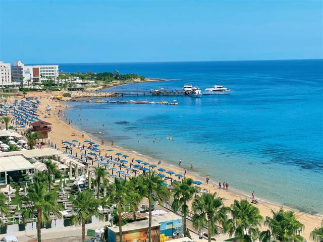 dovolenka-Cyprus-Juzny-Cyprus-Protaras-hotel-Blue-Ivy-plaz.JPG