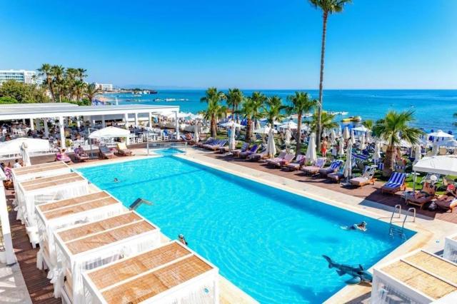 dovolenka-Cyprus-Juzny-Cyprus-Protaras-hotel-Silver-Sands-bazen
