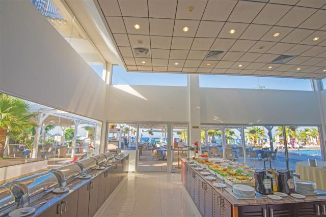 dovolenka-Cyprus-Juzny-Cyprus-Protaras-hotel-Silver-Sands-resta