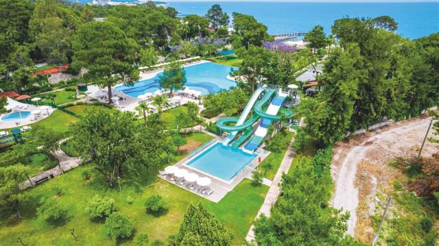 dovolenka-Turecko-Kemer-hotelovy-komplex-Ma-Biche-Kemer-by-Werd