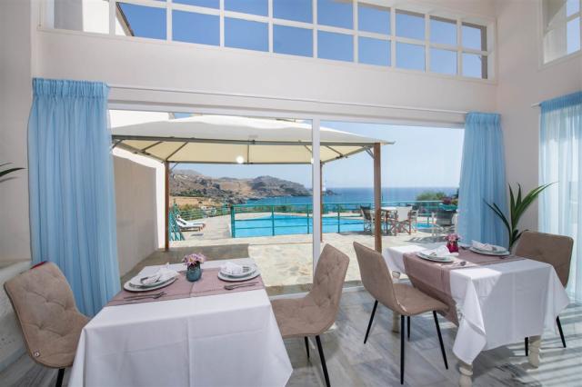 dovolenka-Grecko-Kreta-Damnoni-hotel-Sokol-Resort-restauracia.j
