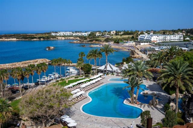 dovolenka-Cyprus-Juzny-Cyprus-Paphos-hotel-Coral-Beach-Hotel-&-