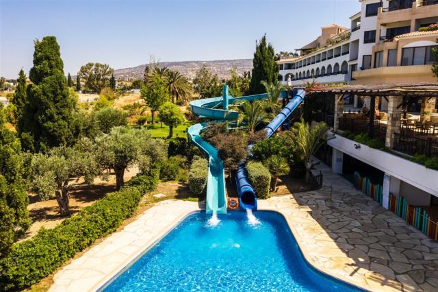 dovolenka-Cyprus-Juzny-Cyprus-Paphos-hotel-Coral-Beach-Hotel-&-