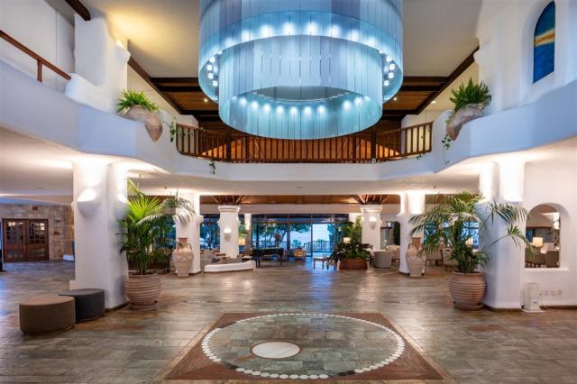 dovolenka-Cyprus-Juzny-Cyprus-Paphos-hotel-Coral-Beach-Hotel-&-
