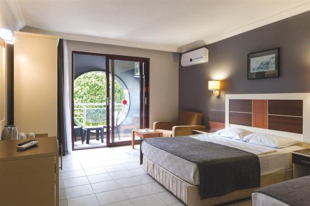 dovolenka-Turecko-Alanya-hotelový komplex-Kaila-Krizantem-Hotel