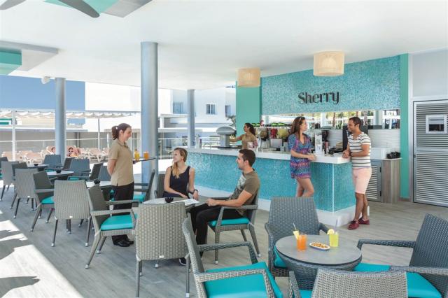 dovolenka-Spanielsko-Andaluzia-Torremolinos-hotel-RIU-Costa-del