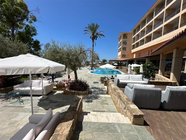 dovolenka-Cyprus-Juzny-Cyprus-Paphos-hotel-Thalassa-Boutique-Ho