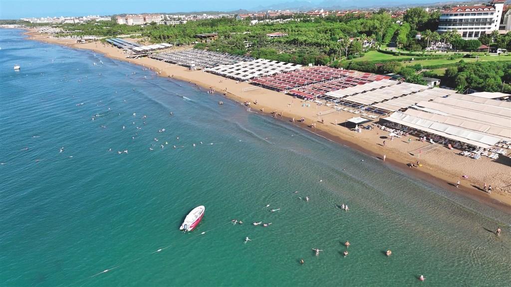 dovolenka-Turecko-Side-hotelovy-komplex-Alba-Resort-plaz.jpg