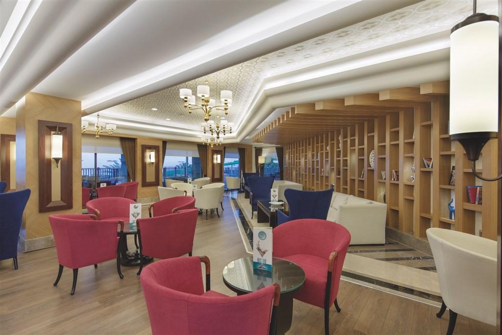 dovolenka-Turecko-Side-hotelovy-komplex-Alba-Resort-bar.jpg