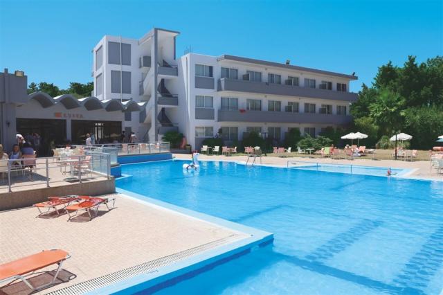 dovolenka-Grecko-Rhodos-Faliraki-hotel-Evi-bazen-2.jpg