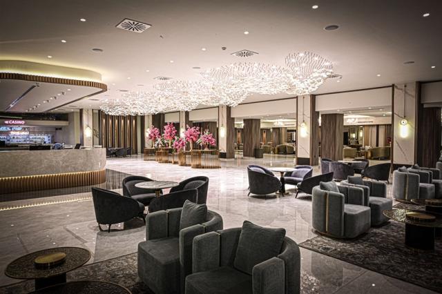 dovolenka-Cyprus-Severny-Cyprus-Kyrenia-hotel-Acapulco-Beach-lo