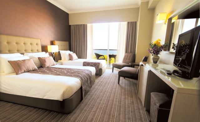 dovolenka-Cyprus-Severny-Cyprus-Kyrenia-hotel-Acapulco-Beach-iz