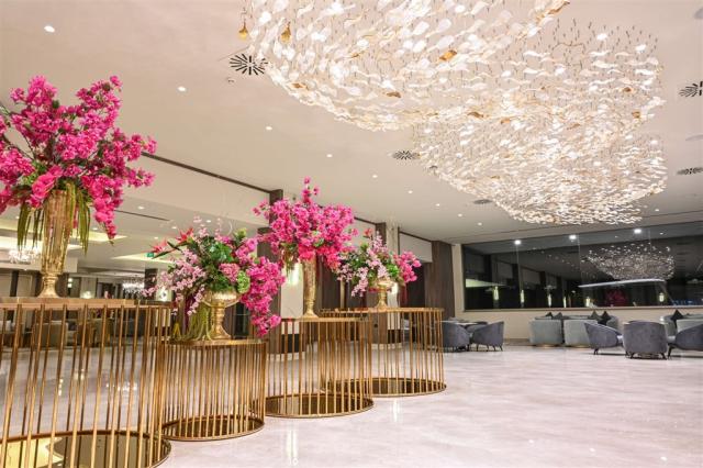 dovolenka-Cyprus-Severny-Cyprus-Kyrenia-hotel-Acapulco-Beach-lo