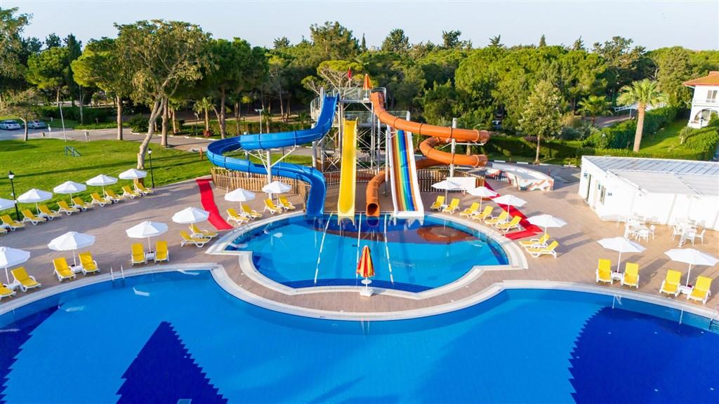 dovolenka-Cyprus-Severny-Cyprus-Famagusta-hotel-Salamis-Bay-Con