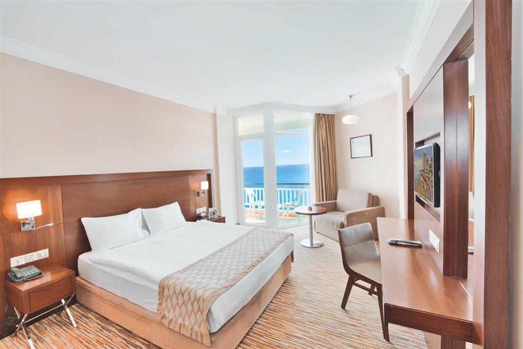 dovolenka-Cyprus-Severny-Cyprus-Famagusta-hotel-Salamis-Bay-Con